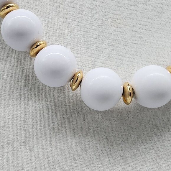 Vintage Napier White Bead Necklace With Gold Tone Spacers 9" - Picture 3 of 8
